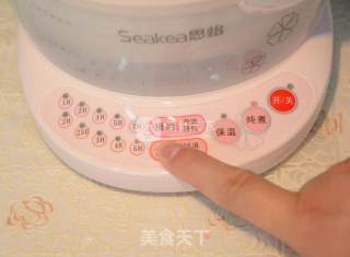 White Fungus and Lotus Seed Soup recipe