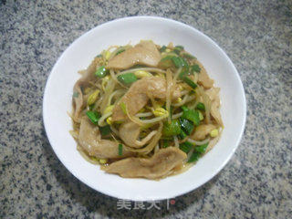 Stir-fried Soybean Sprouts with Garlic and Soy Protein recipe