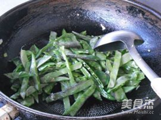 Lentils Roasted Day Lily recipe