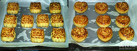 Mooncake with Lotus Seed Paste and Egg Yolk recipe