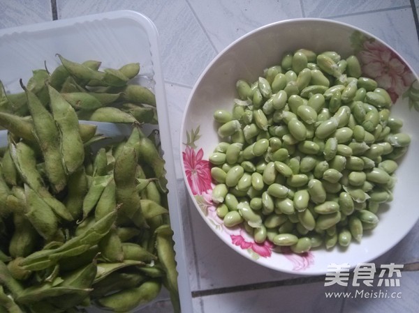 Fried Pork with Edamame recipe