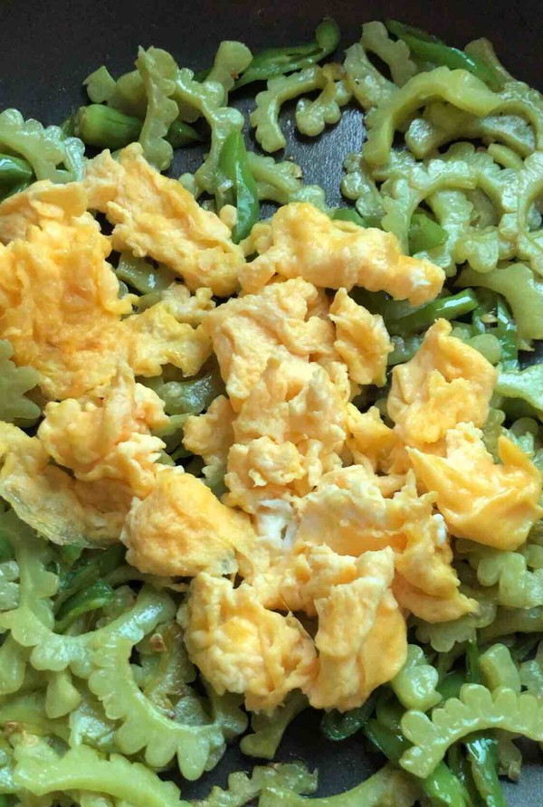 Bitter Gourd Scrambled Eggs recipe