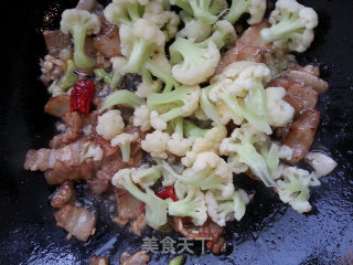 Stir-fried Double Flower with Pork Belly recipe
