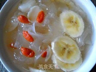 Banana Lily Tremella Soup recipe