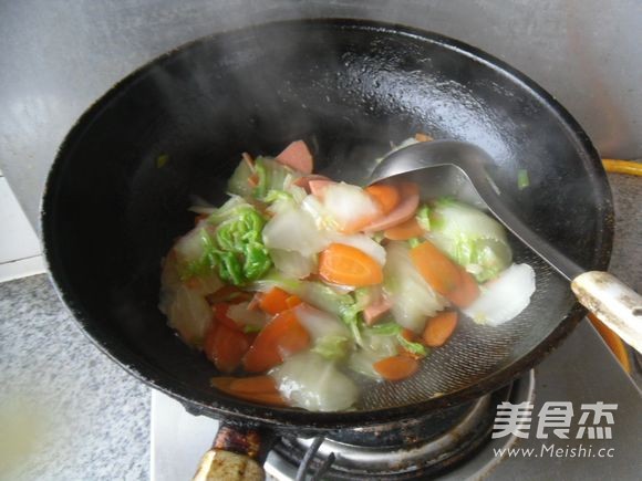 Braised Chinese Cabbage with Meat Sausage recipe