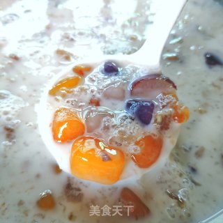 Peach Gum and Taro Balls Milk Soup recipe