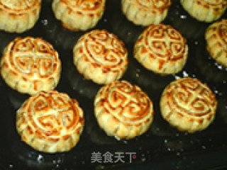 Creamy Pineapple Mooncake recipe