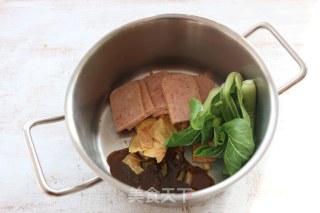 Luncheon Meat Version of Snail Noodles recipe