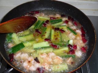 Shrimp with Hibiscus recipe