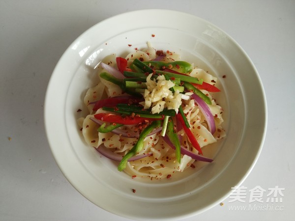 Simple Shaanxi Oil Splashed Noodles recipe