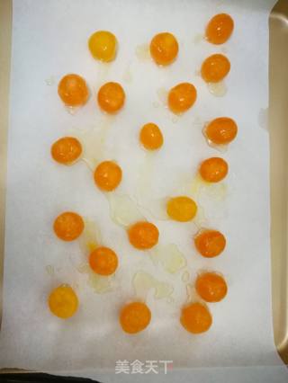 Egg Yolk Crisp recipe
