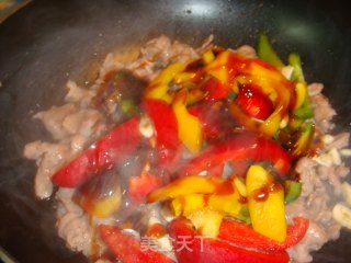 Stir-fried Pork with Colored Pepper and Oyster Sauce recipe