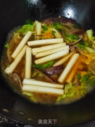 Spicy Cabbage and Pork Rice Cake Soup recipe