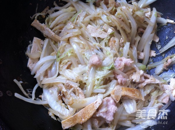 Stir-fried Tofu with Cabbage recipe