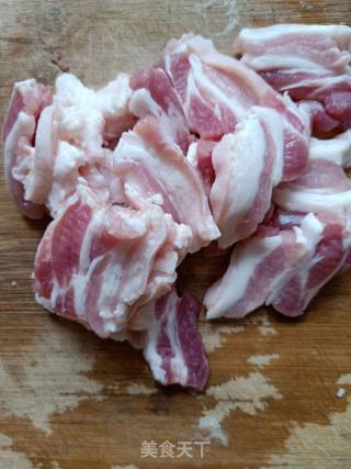 Stir-fried Pork with Green Garlic recipe