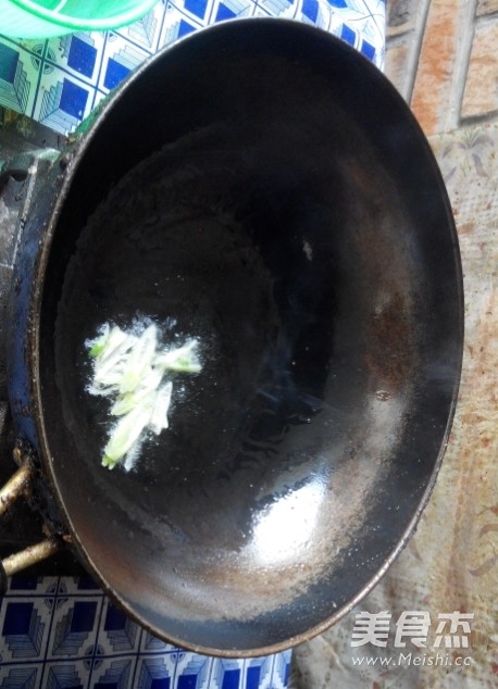 Stir-fried Shredded Tofu with Cabbage Heart recipe