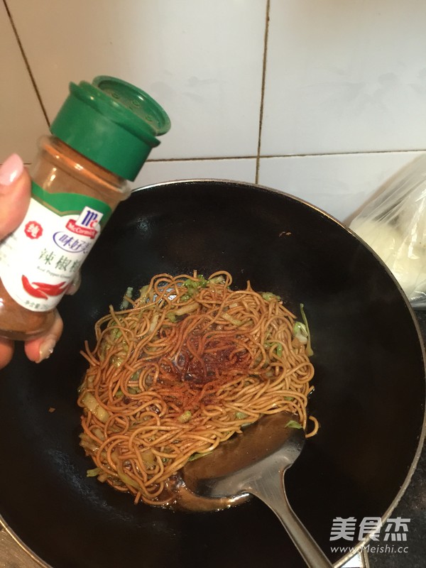 Soy Sauce Fried Noodles recipe