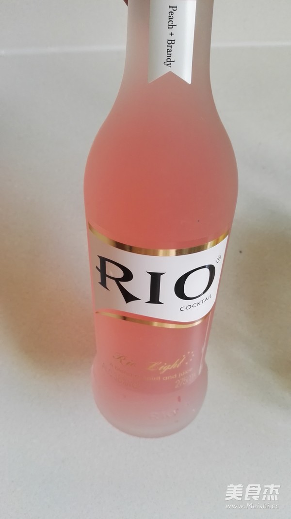 Peach Rio Sparkling Drink recipe