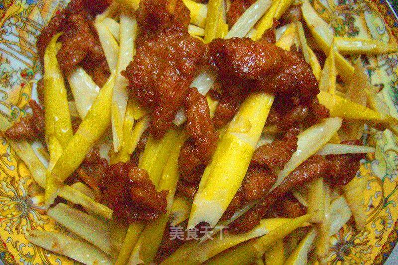 Stir-fried Bamboo Shoots with Lean Meat recipe