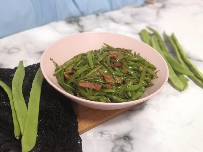 Kidney Beans Stir-fried Bacon recipe