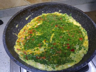 Chopped Pepper and Chive Omelet recipe