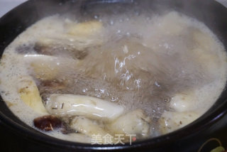 Cuttlefish and Chicken Soup recipe