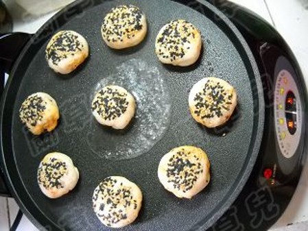 Spicy Sesame Biscuits recipe