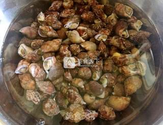 Stir-fried Snails with Garlic Chili Sauce recipe