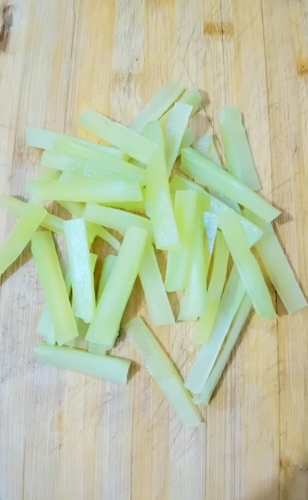 Stir-fried Lotus Root with Green Bamboo Shoots recipe