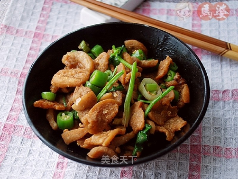 Fragrant Fast Hand Dishes-------spicy Fried Oil Residue recipe