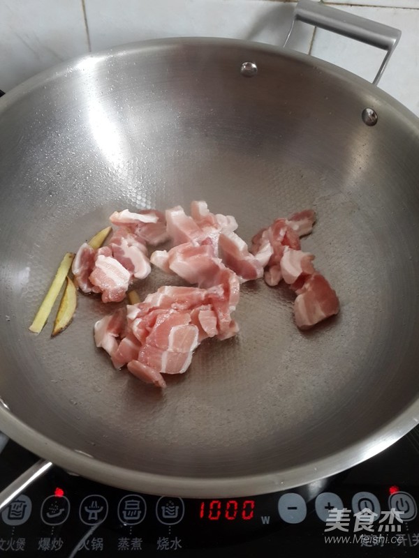 Fried Pork with Dried Tofu recipe