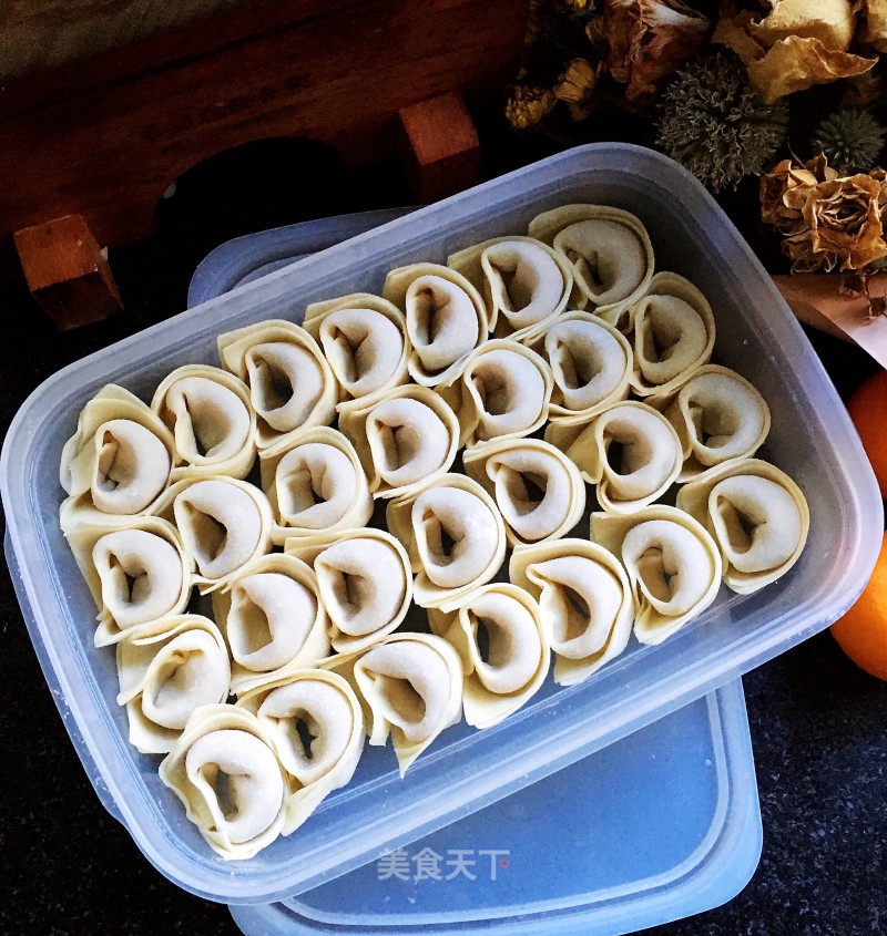 Green Shrimp and Fresh Meat Wonton recipe