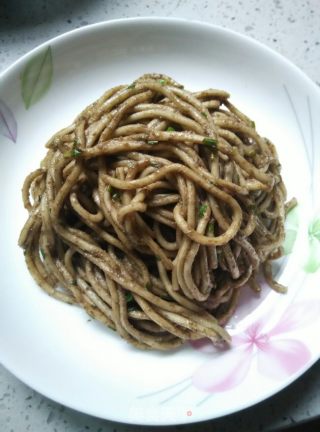 Hot Dry Noodles with Chives recipe