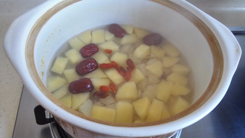 Apple Horseshoe Sweet Soup recipe
