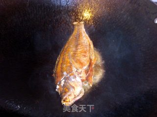 Braised Golden Back Red Silk Fish recipe