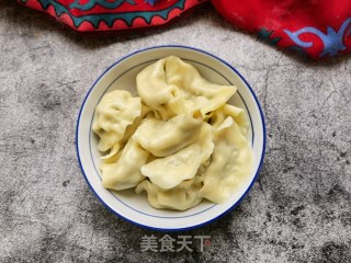 Sophora Japonica Pork Dumplings recipe