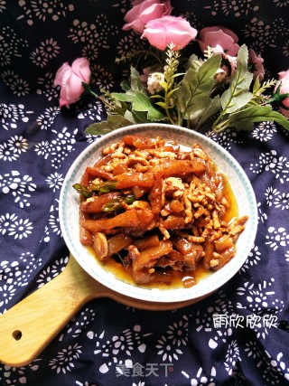 Fried Konjac Shredded Pork recipe