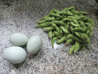 Fried Edamame with Salted Duck Egg recipe