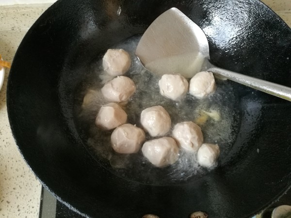 Carrot Shredded Meatballs Claypot recipe