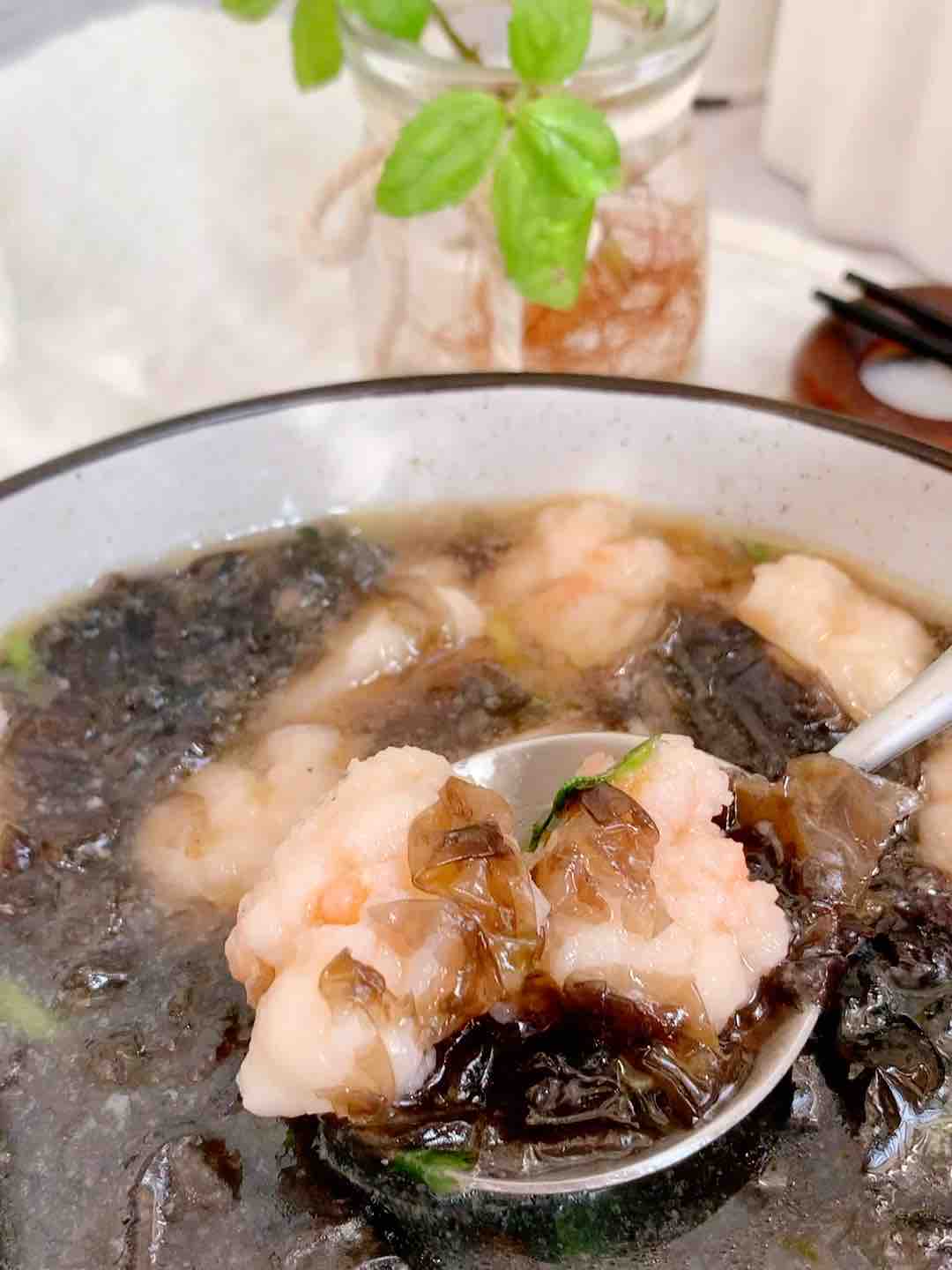 Prawn Ball Seaweed Soup