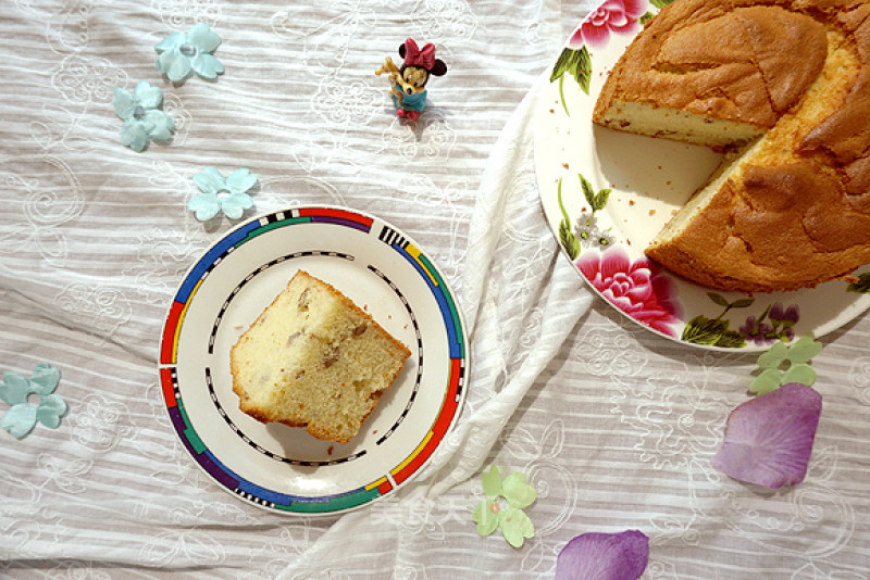 Honey Walnut Chiffon Cake