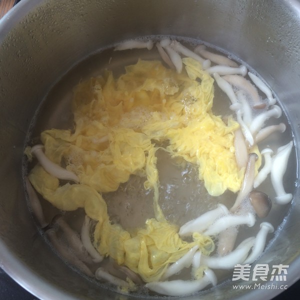 Mushroom Egg Soup recipe