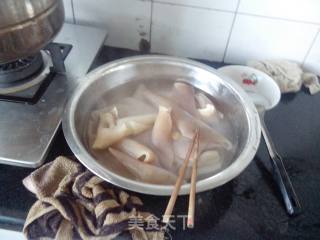 Pickled Pepper Pork Skin recipe