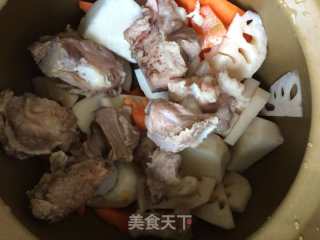 Lotus Root and Yam Soup recipe