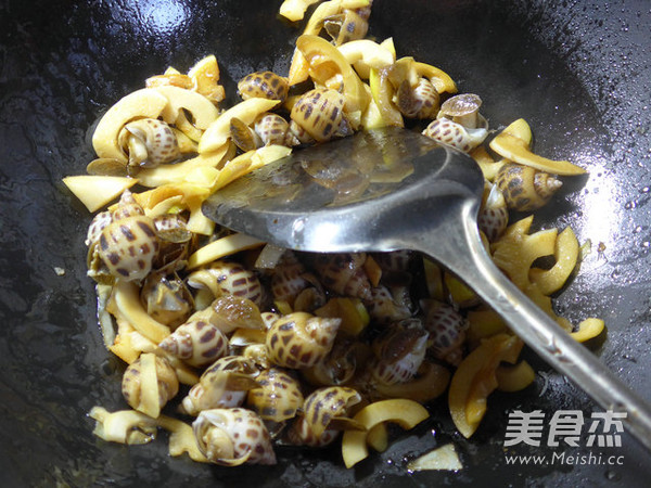 Leishan Fried Snails recipe