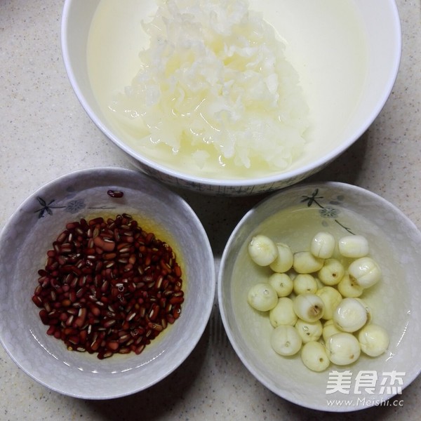 Chixiaodou White Fungus Soup recipe