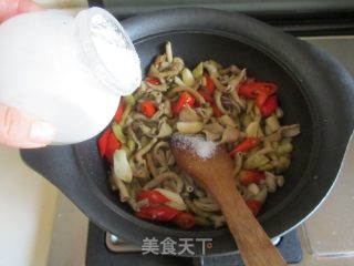 Double Pepper Sauteed Duck Intestines recipe