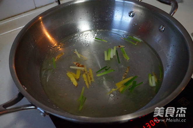 Tomato Cuttlefish Soup recipe