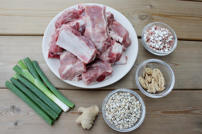 Astragalus and Barley Pork Ribs Soup recipe