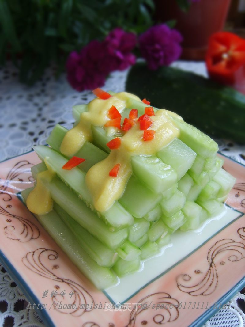 Melon Strips Mixed with Egg Yolk recipe